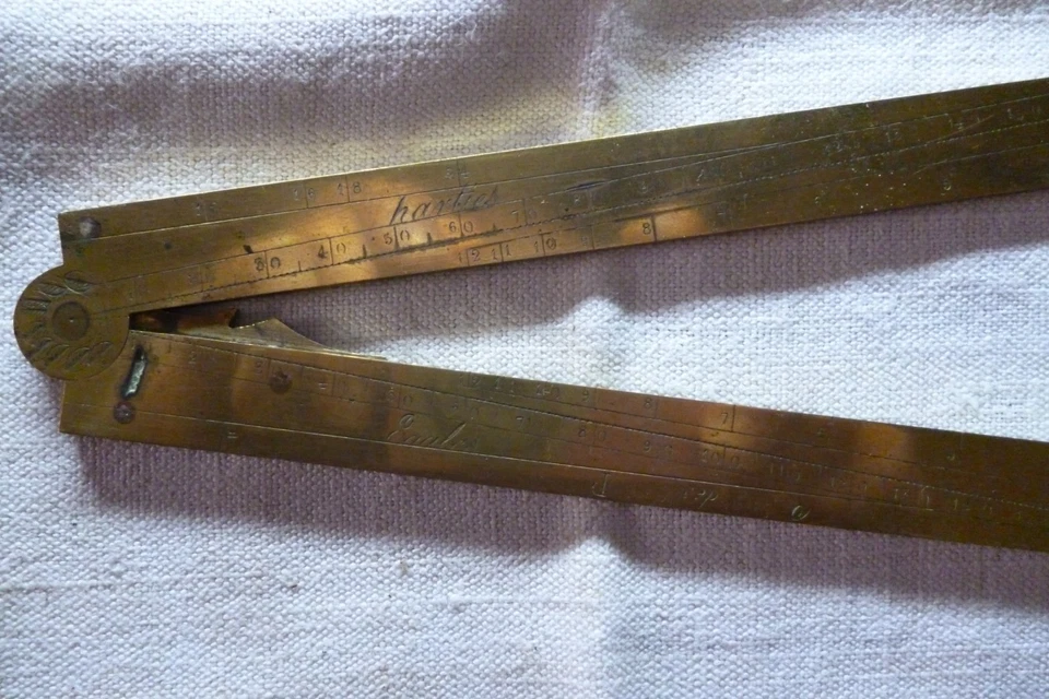 Pied du roi en laiton gravé compas de proportion XVIIIe - Photo 4/4