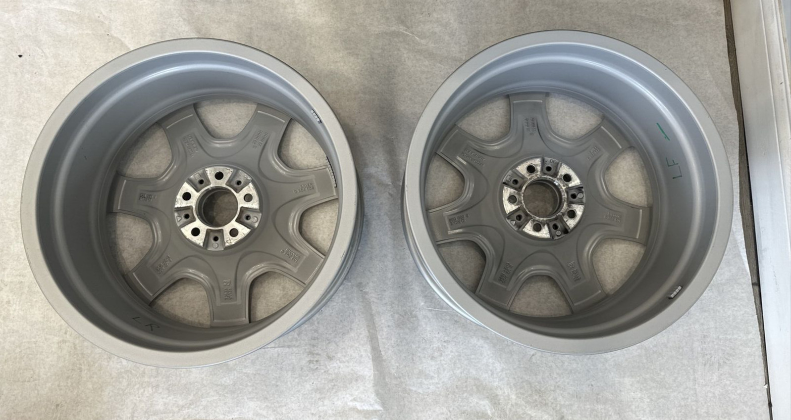 ROLLS ROYCE GHOST/WRAITH /DAWN 20" 20X8.5 ALLOY WHEEL RIMS SET OF 2 OEM  6854568