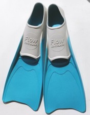 NEW Flow Long Blade Fins for Swim  Lap Training. Youth XXXXS/4XS 10-12 Aqua.