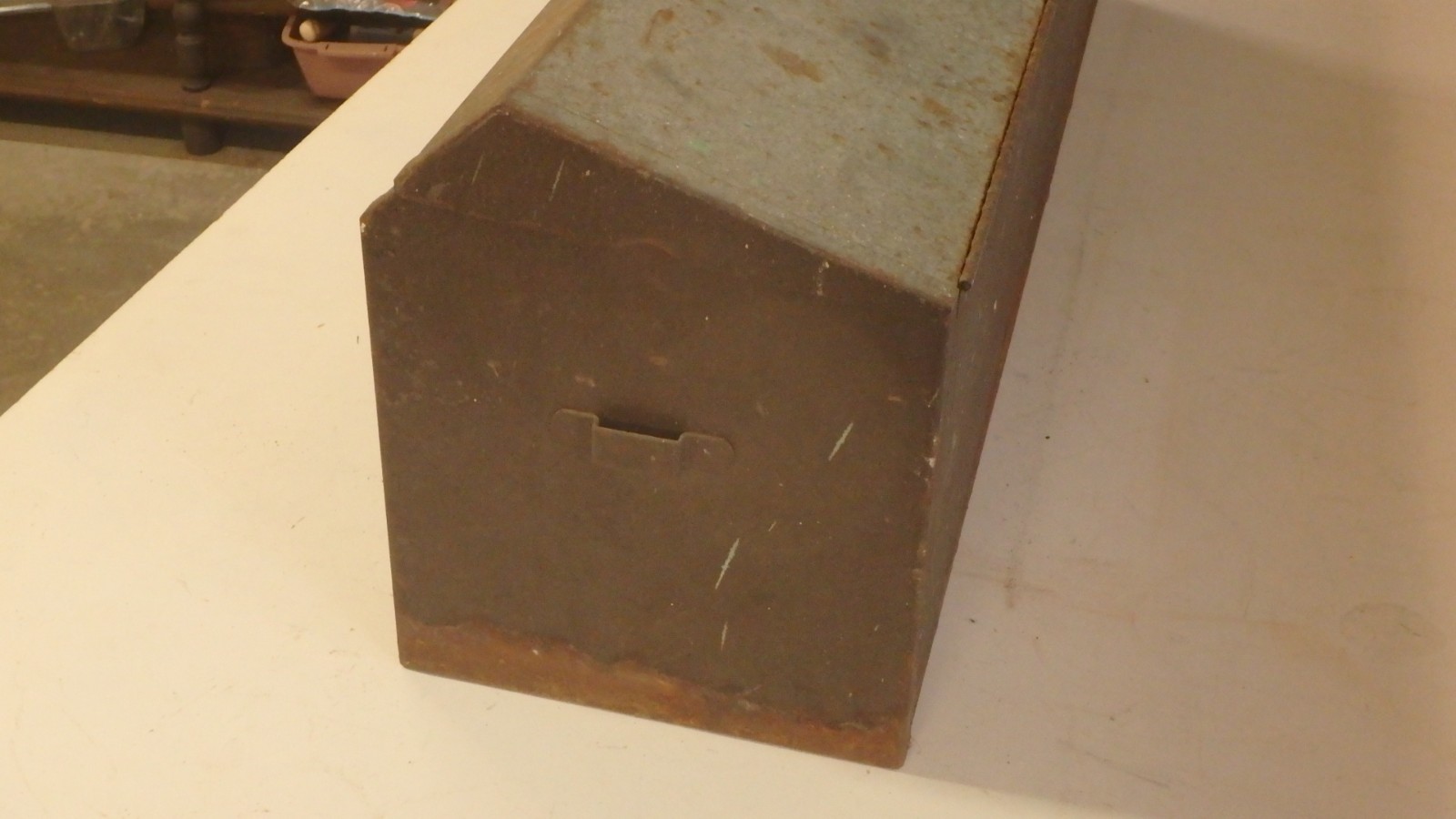 Reduced - Vintage Kennedy K-32,  Gable Top Tool Box,  32"X10"X8"