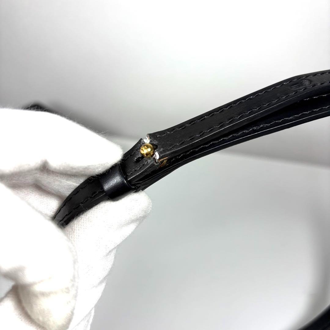 TOM FORD アイコン TFロゴ ショルダーバッグ カーフレザー クラッチ