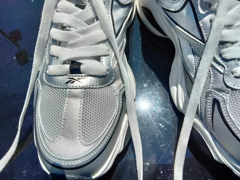 Reebok Royal Charge Y2K Chunky Gray/White/Blk Leather Run AR30246M Mens Sz 12 - Image 2 of 4