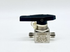 Whitey SS-44S6 Stainless Steel Ball Valve 3/8 in. Swagelok Tube Fitting