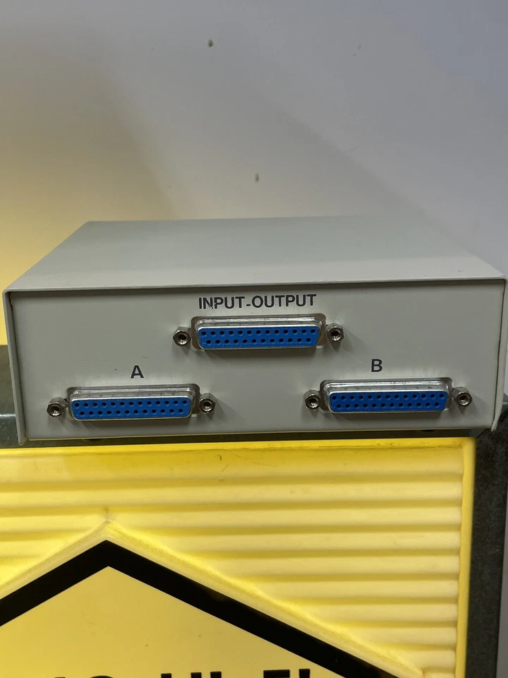 Manual Data Transfer Switch Box 2-Position 2-Port A/B - AB Serial Switchbox - Image 3 of 3