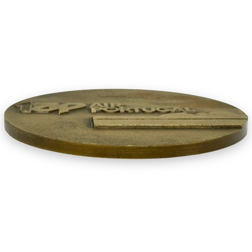 Vintage Bronze Medallion TAP Air Portugal 1985 Campos Plane Travel Marinho EUC - Picture 6 of 9