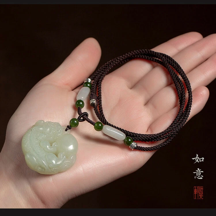 Hetian Jade Pixiu 吊坠 男士和女士 Hetian Jade 项链 情侣玉 — 第 2/4 张图片