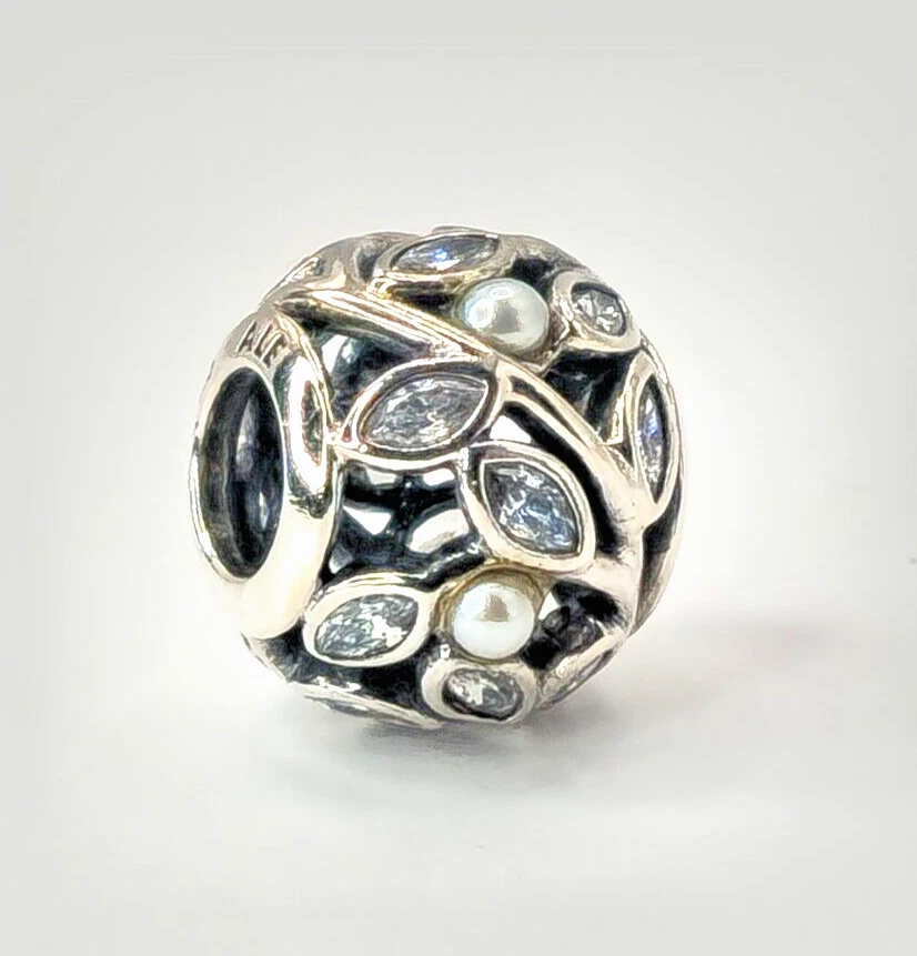 Novo e Autêntico Berloque Pandora Folhas Luminosas 791754P - Imagem 3 de 4