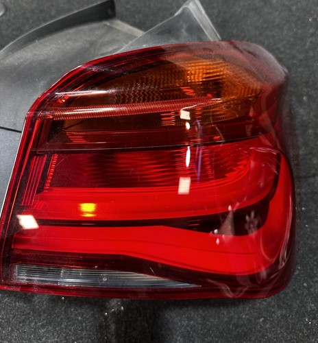 Genuine BMW 1 Series F20 F21 LCI SHADOW EDITION REAR LIGHTS SET - Picture 5 of 12