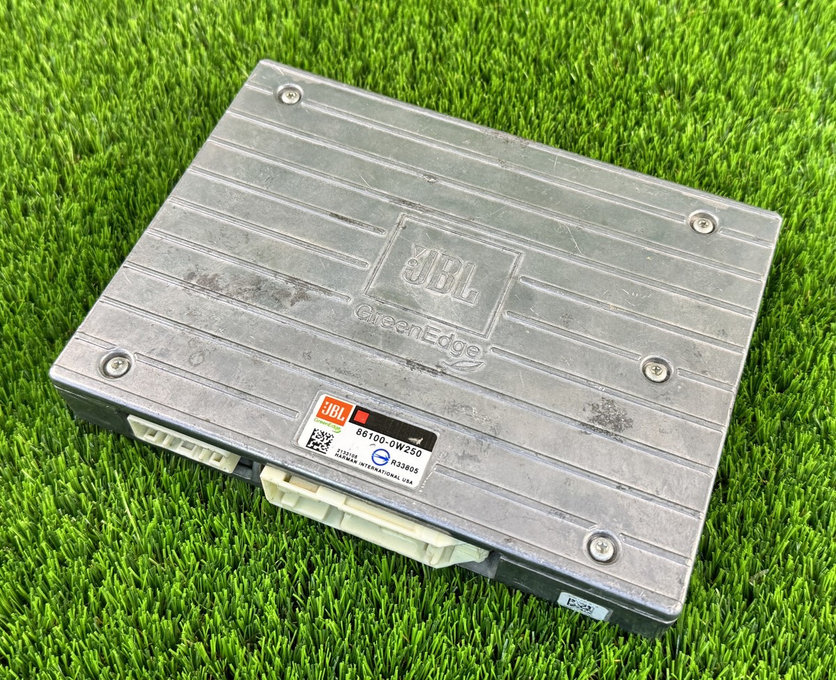 Toyota Camry 2012-2014 Factory JBL sound Amplifier 86100-0w250 Oem