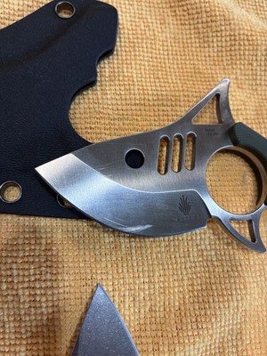 Kizer The Shark Tooth N690 Glade Steel G10 Handles  Pocket Knife