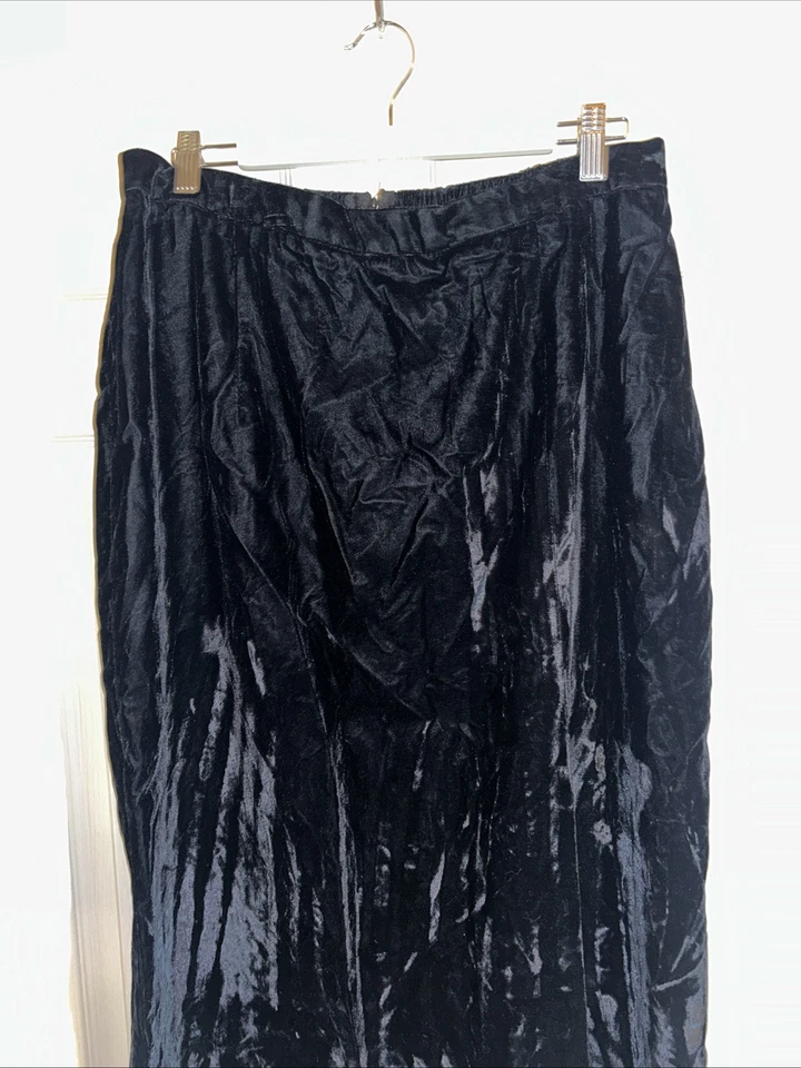 Vintage Crinkled Velvet Maxi Skirt Black Witchy Vamp Grunge Punk Skater Size 16 - Image 2 of 4