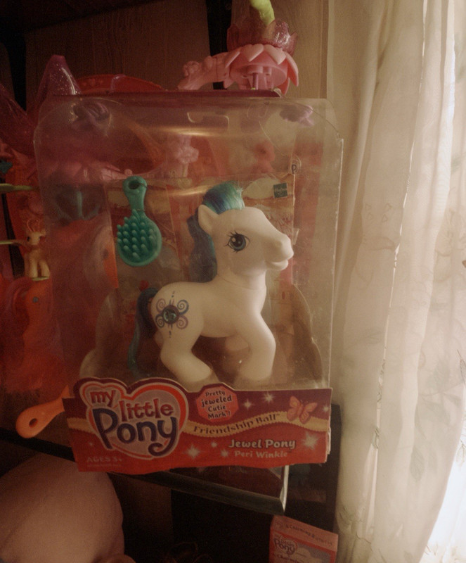 Hasbro My Little Pony G3 2003 Peri Winkle Jewel Pony with brush in box