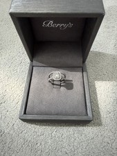 Platinum Diamond Engagement Ring and Wedding Band Set