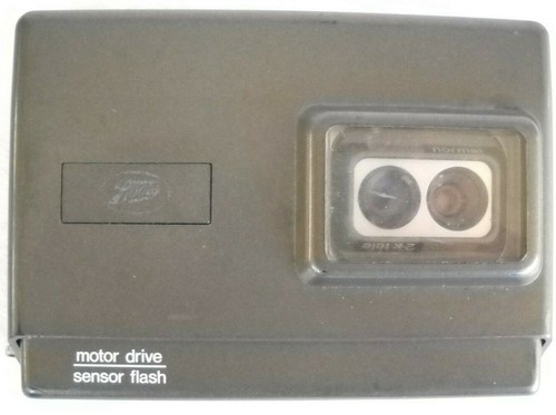 **1980`s BOOTS TELE DISC FILM CAMERA, WRIST STRAP, VERY GOOD OVERALL CONDITION**