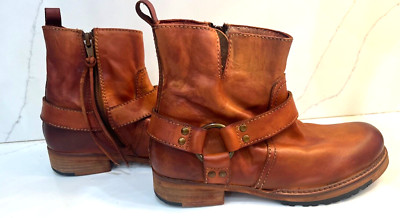Vintage Foundry Company women's boots 6 tan leather harness