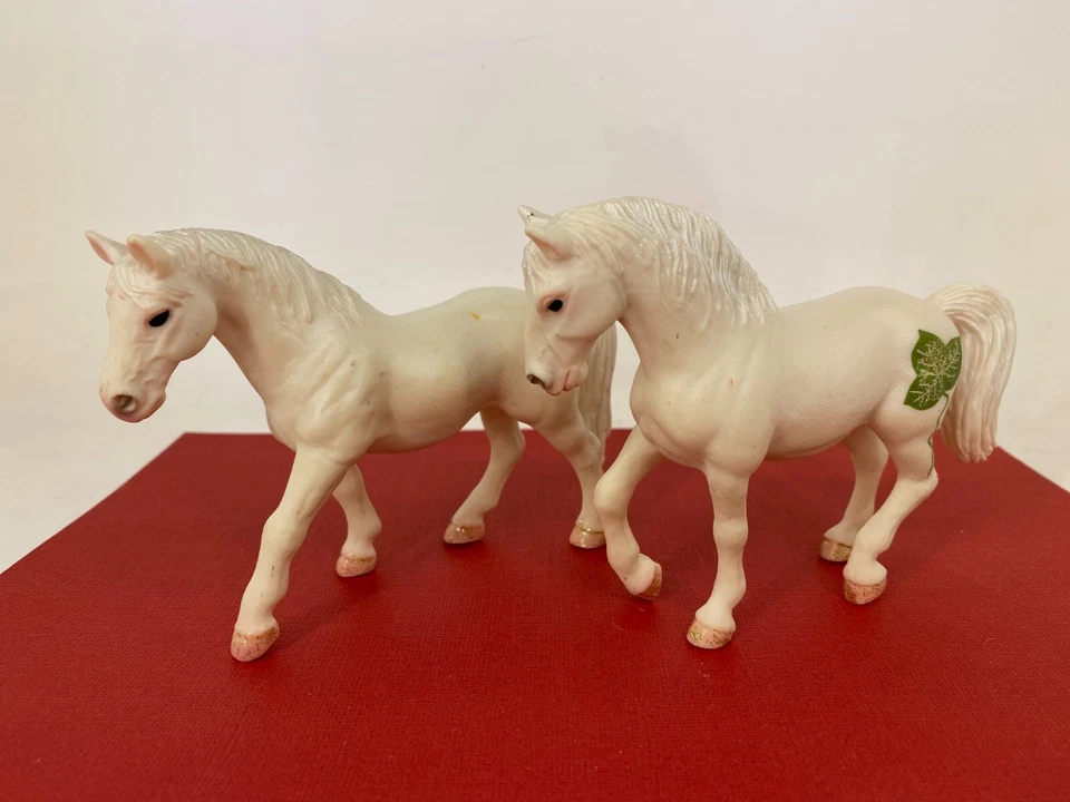 Schleich 2004 ☆ BAYALA ☆ White Fairy Horse w Green Leaf - Fantasy Figure Pair Foto 3 de 4