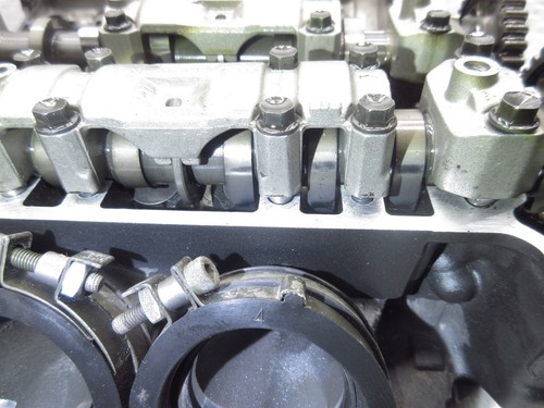 2005 04-06 Yamaha YZFR1 R1 Cylinder Head Engine Valve Cover Camshaft Cam *READ* - Picture 13 of 24