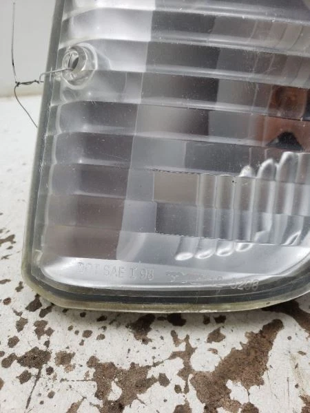 Luz de estacionamiento/esquina del conductor lámpara de giro compatible con 01-03 RAV4 744493 Foto 2 de 4