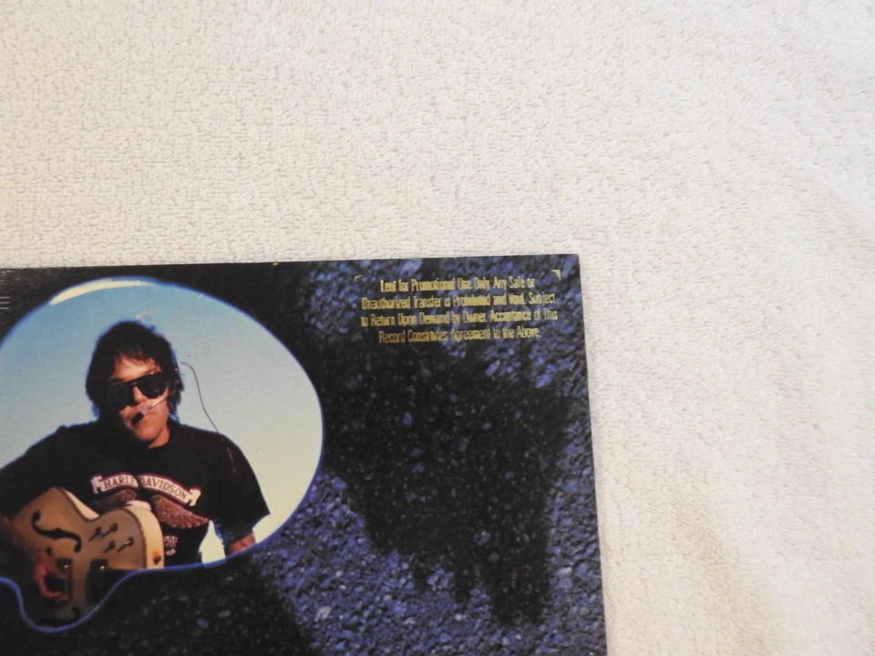 Neil Young "Sample and Hold/Mr. Soul" Pristine NEVER PLAYED 12" 45 RPM Vinyl! - Image 3 of 4