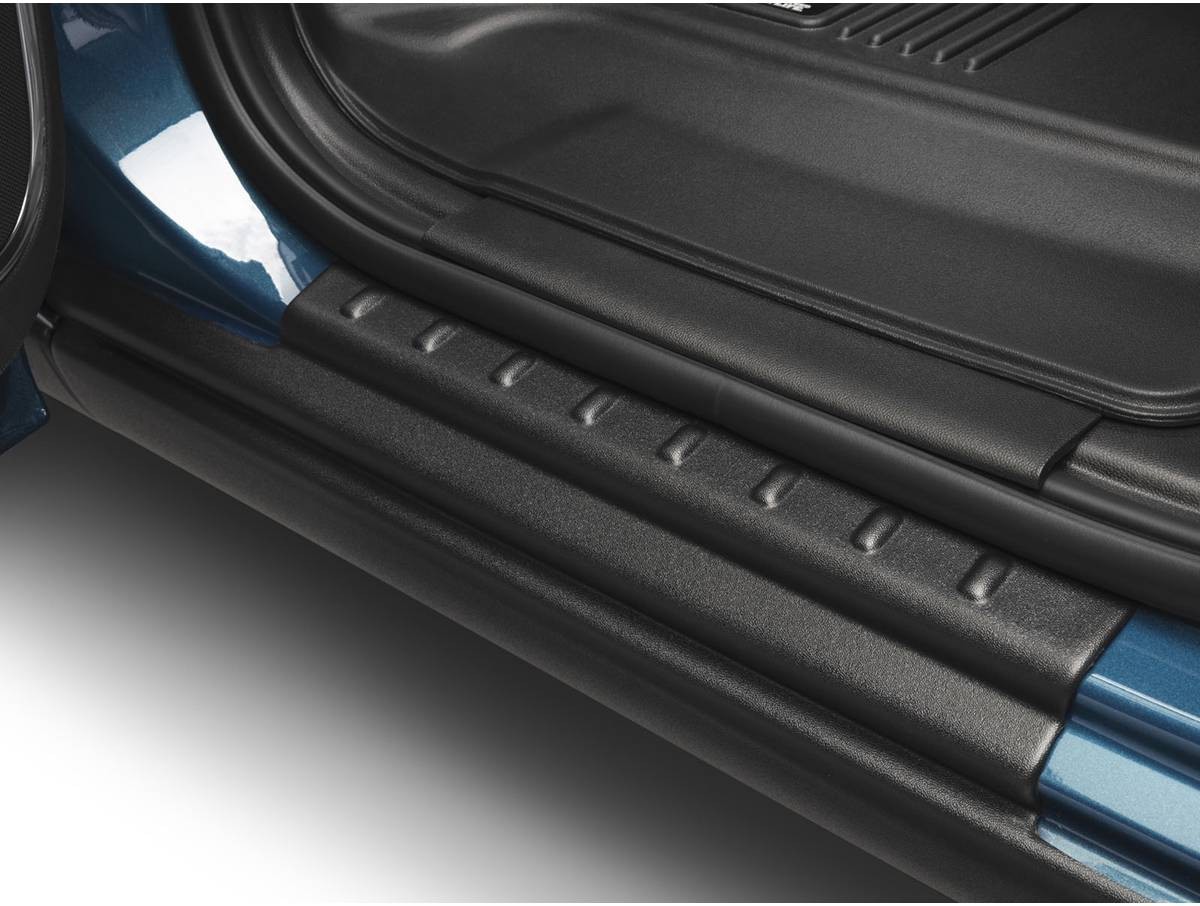 Husky Rocker Panel Kit Fits 14-19 Slvrd 1500,15-19 Slvrd 2500/3500 Dbl Cab Set