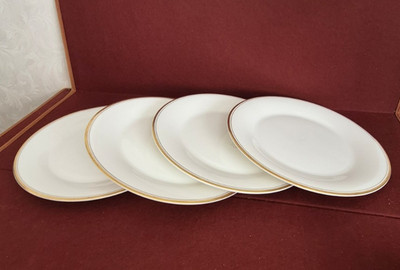 Royal Doulton Gold Concord Speiseteller x 4