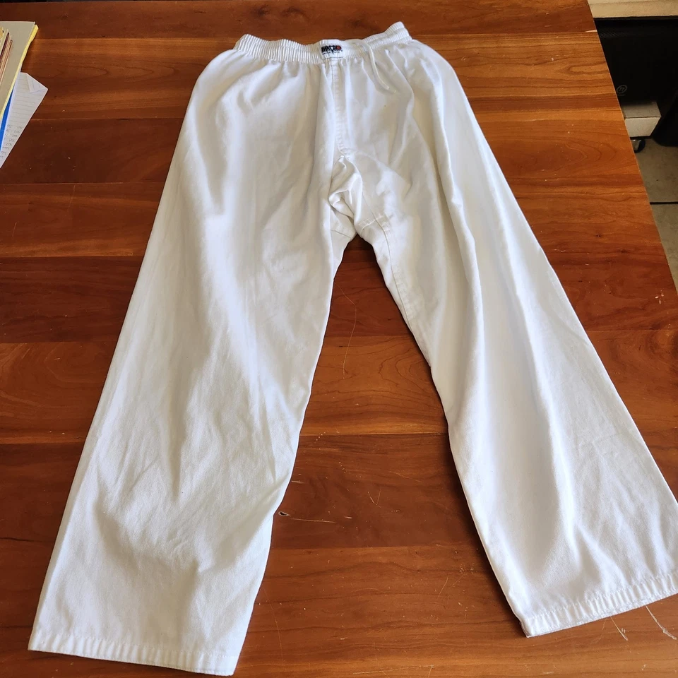 Macho Martial Arts Sparring Uniform Size 3/170 Jacket & 2/160 Pants White Youth - Image 3 of 4