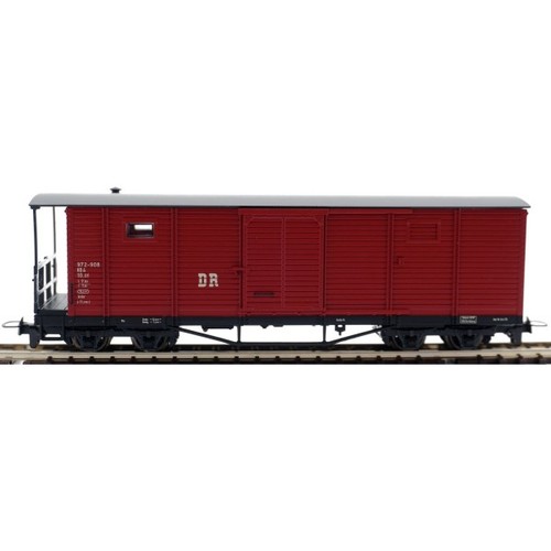 Model:Packwagen KD4 der DR, internal coupler pocket, nominal size H0e, scale 1:87, track width 9mm, length over buffer 123 mm.