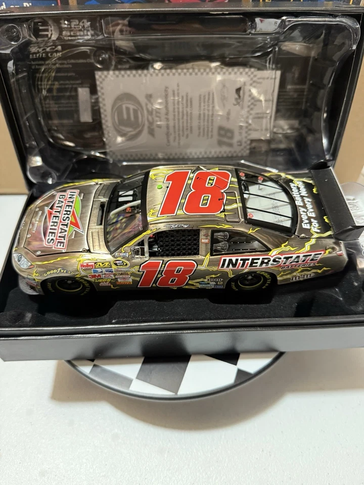 RARE* Kyle Busch BRUSHED METAL ELITE #18 Interstate Batteries 2009 1/24 Diecast - Image 2 of 4