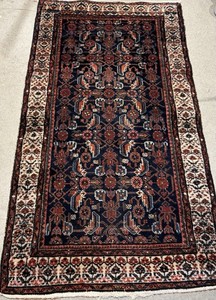 AN ATTRACTIVE BLUE BACKGROUND COLOR HAND MADE HAMEDAN RUG 2’8” X 4’10”