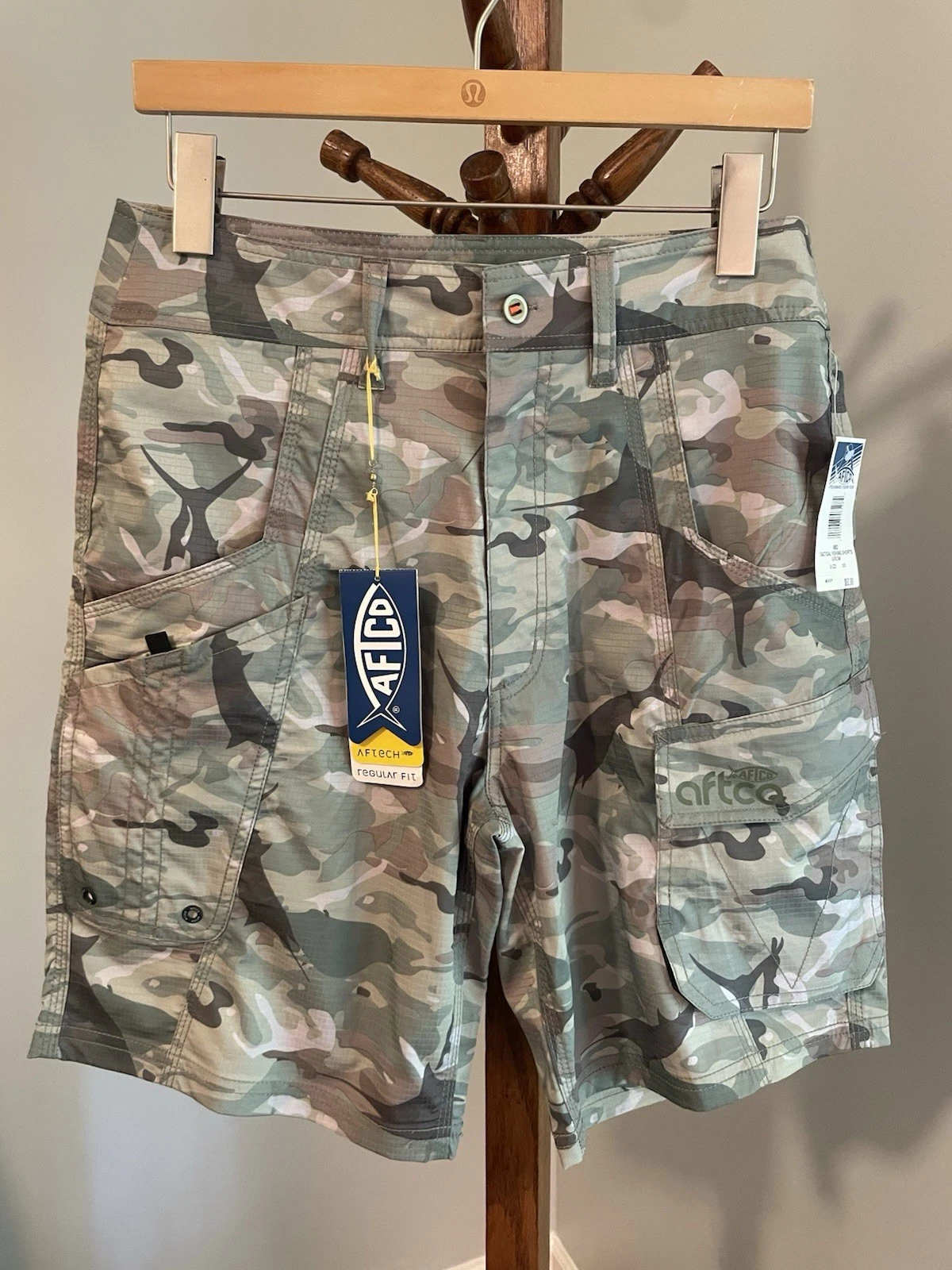 AFTCO 30” Men's Green Camo Tactical Fishing Cargo Shorts NEW! FREE SHIP!
Opens in a new window or ta