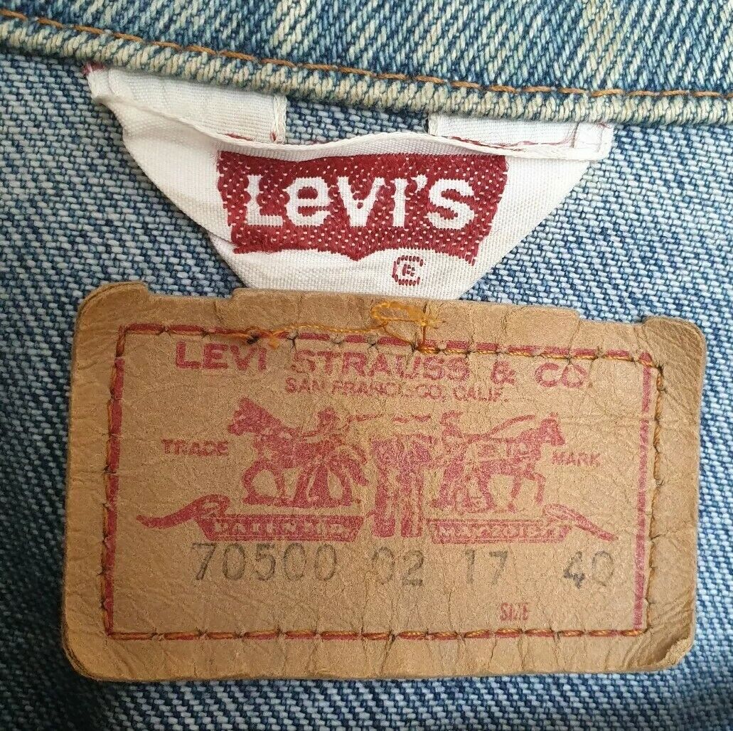 Vintage Levis Denim Jacket 70's / 80's - Label 70500 02 17 Vintage Levis Denim Jacket 70's / 80's - Label 70500 02 17
