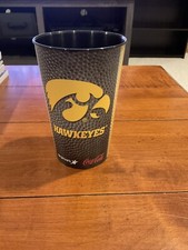 Coupe plastique souvenir basket Iowa Hawkeye