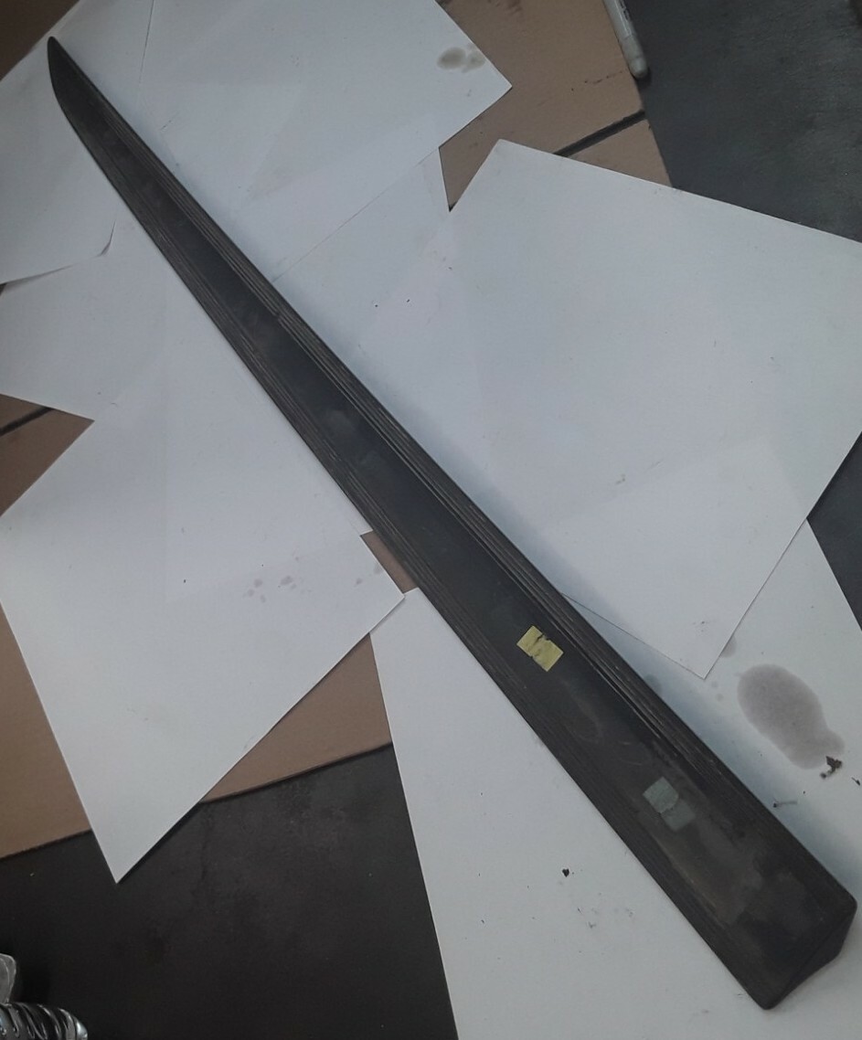 Honda/Acura MDX Front Right Passenger Side Door Trim Molding 08P05