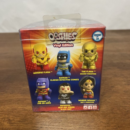 DC Comics Ooshies Classic Detective Comics Batman Vinyl Edition - Picture 3 of 6