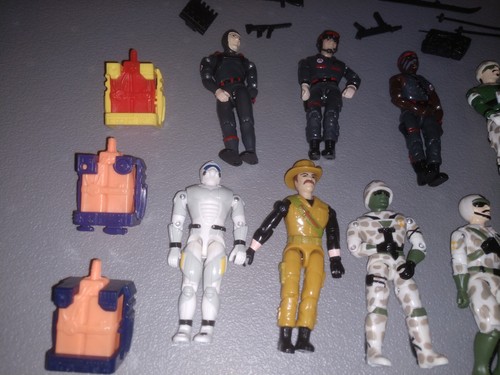 Lanard Corps Special Forces Action Figures Weapons Boat Vintage Lot GI Joe? - Picture 6 of 9