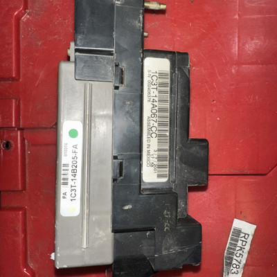 1999-2001 F250 F350 Fuse Box Relay Junction Block Panel OEM  1C3T-14A067-CC GAS