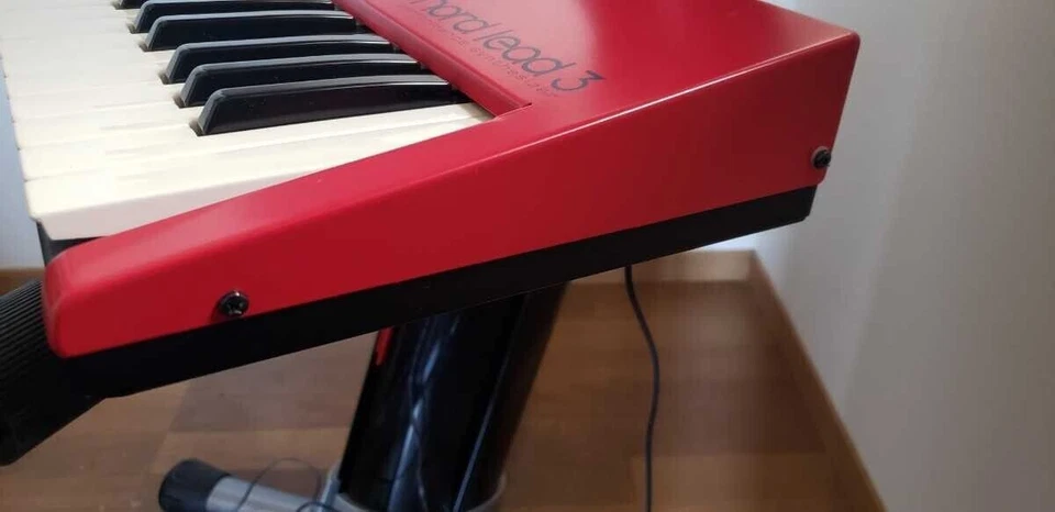 Clavia Nord Lead 3 Analog Modeling Synthesizer with Custom Hard Case OS1.2 FS JP - Bild 4 von 4