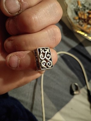 filigraner Ring aus Sterlingsilber mit Blumen- oder Schnörkelmuster. gr 8