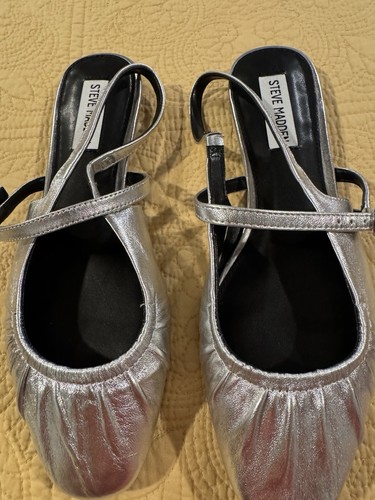 Steve Madden Garson Flats Silver Leather Women's Size 8.5M EUC - Picture 4 of 9