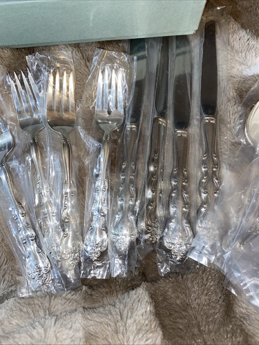 International Interlude Silver Plate Circa 1971 20pc . EXCELLENT CONDITION New - Picture 3 of 7