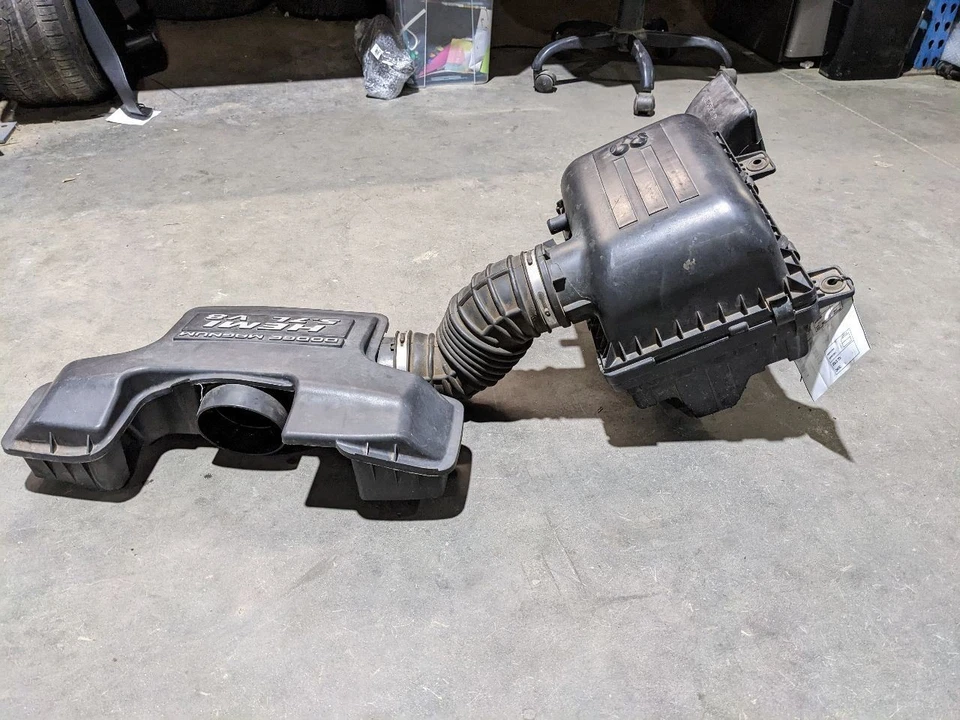 Purificador de aire estilo clásico rueda de 5 orejetas 3,6 L para camioneta Dodge 1500 02-24 1178662 Foto 4 de 4