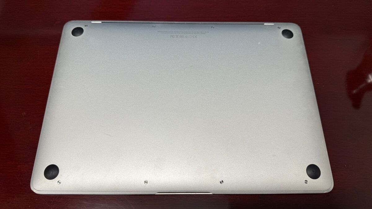 Apple MacBook 12 in 2015 Silver/Intel Core M 1.1 GHz, 256 GB Apple MacBook 12 in 2015 Silver/Intel Core M 1.1 GHz, 256 GB