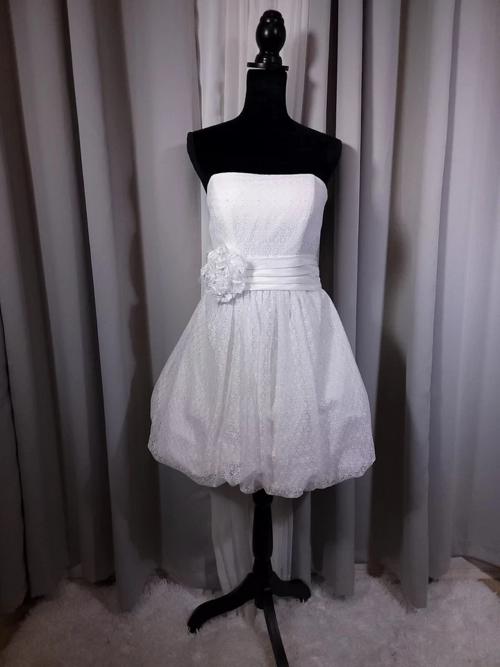 Vestido Formal David's Bridal Galina Corto y Sin Tirantes Dobladillo Burbuja Blanco Talla 10 Foto 2 de 4