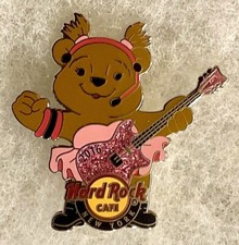 HARD ROCK CAFE NEW YORK BEAR BAND SERIES BEAR WEARING TUTU W/ GUITAR PIN # 88669