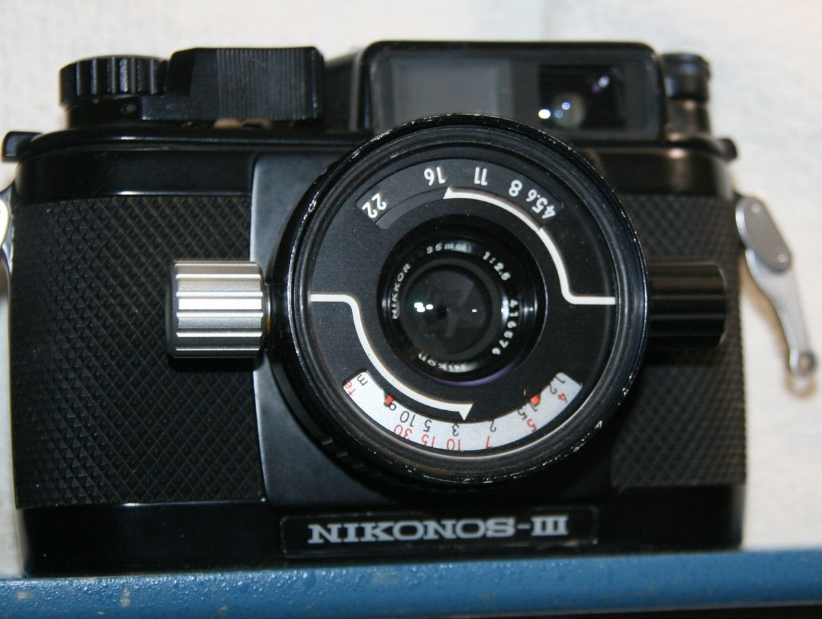 Nikonos III Vintage 35mm Underwater Film Camera with Lens