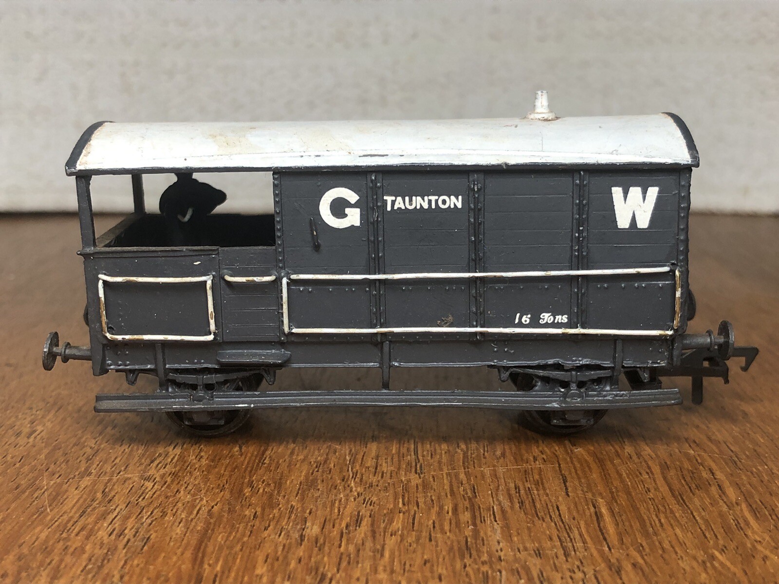 Two Kit Built Wagons Diecast Brake Van x1 & Brass Etched Flat Wagon x1