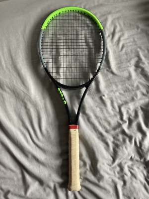 Wilson Blade Pro Labs v7 16x19 Pro Stock H22 Tennis Racket, Grip 2