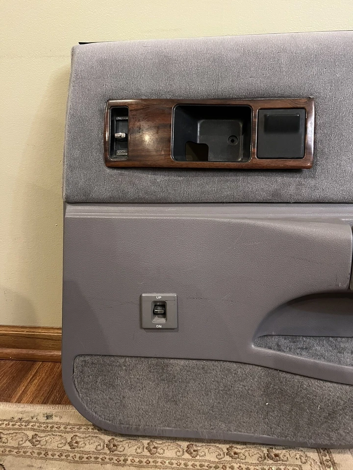 Panel de puerta lateral trasera para pasajero Chevy Caprice 1991-1996 gris oscuro Foto 2 de 4
