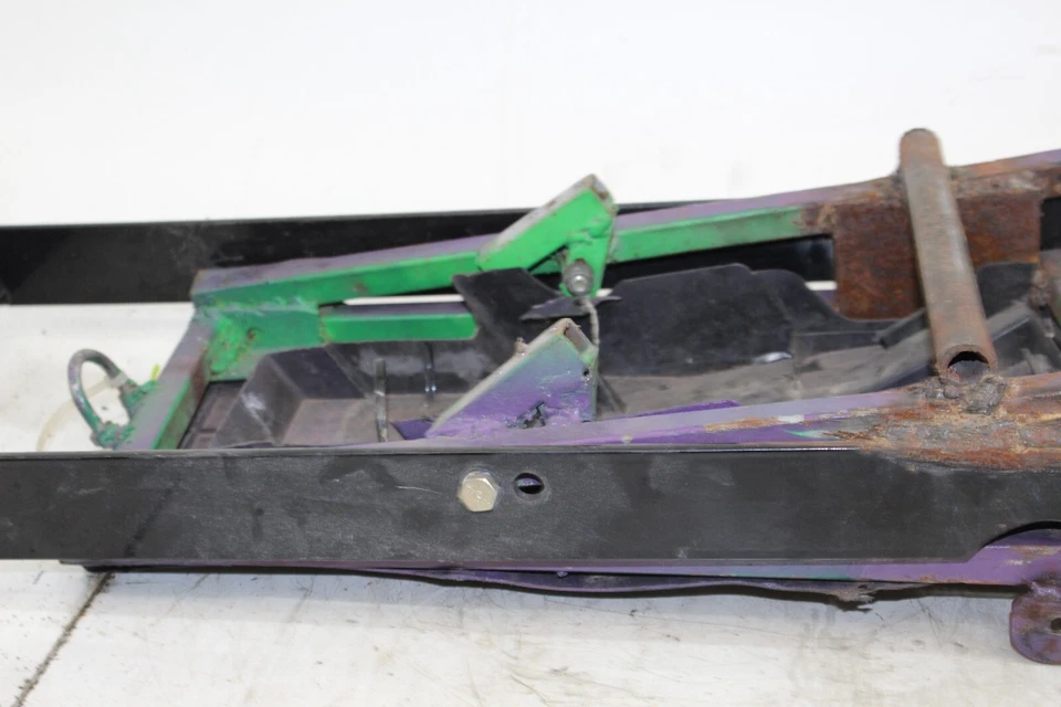 04 05 SUZUKI GSXR 600 750 SUBCHASIS SUBMARCO ACROBACIAS RELOJ BARRA CON RUEDAS Foto 3 de 4