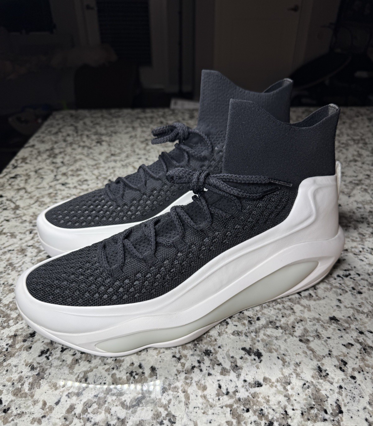 Men&rsquo;s Size 15 (new)  Blk/ Wht